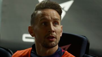 Luuk de Jong, en el banquillo del Camp Nou.