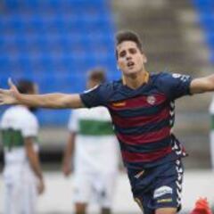 El Llagostera castigó al Elche