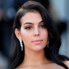 Georgina presume de familia y spa y apoya de nuevo a Cristiano