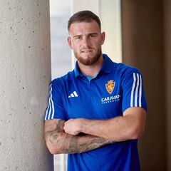 Poussin: “Soy un portero agresivo, al que le gusta jugar con los pies”