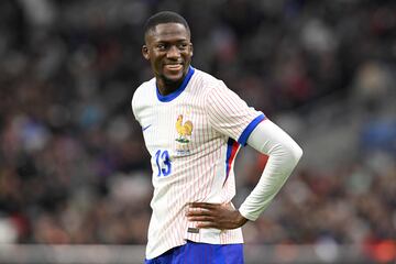 Ibrahima Konaté in action for France against Chile.