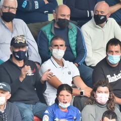 Garitano 'espía' a su próximo rival en casa en las gradas de Lezama