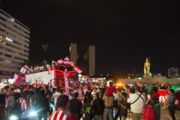 Así festejó Chivas la obtención de la Copa MX con su afición