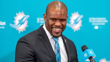 El veterano Ryan Fitzpatrick será el titular en Miami cuando inicie la campaña regular, pero los Dolphins no tardarán en probar al novato Tagovailoa.