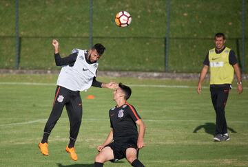 Corinthians ya se adapta a la altura de Bogotá