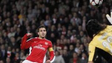 <strong>DOBLETE.</strong> Cesc marcó dos goles y el Arsenal sigue fuerte en Europa.