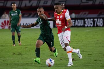 Partido táctico en El Campín. La Equidad se mantiene sólido en el grupo de los ocho, mientras que el equipo dirigido por Gregorio Pérez ratifica su liderato en un partido que tuvo que pelear con 10 jugadores todo el segundo tiempo.