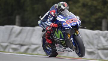 Jorge Lorenzo con la Yamaha en Brno.