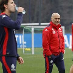 Gilsanz: “Yeremay paró por unas pequeñas molestias, es una duda razonable”