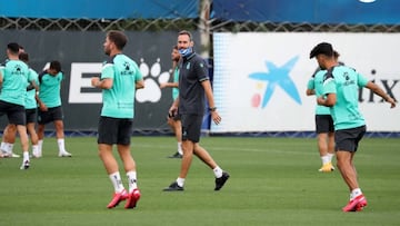 Vicente Moreno y el grupo.