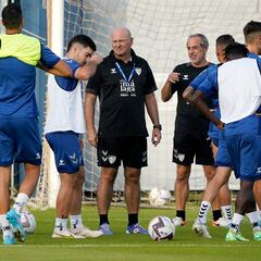 El Sporting busca petróleo en el hogar del Málaga de los horrores