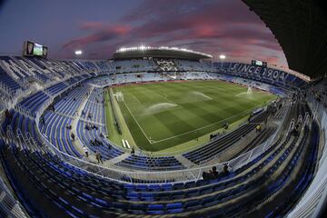 El estadio abrió sus puertas el 13 de abril de 1941.