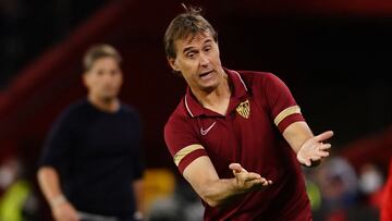 Lopetegui, ante el Granada.