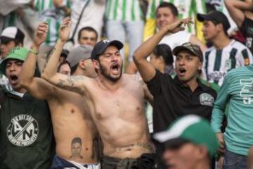 Nacional ocupó un pequeño de sector de oriental, desde donde alentó.