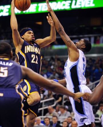 E'Twaun Moore poco podrá hacer para frenar a Chris Copeland.