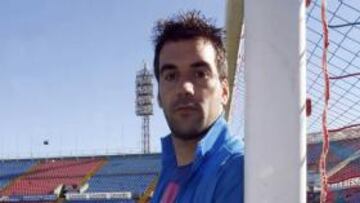 <b>SEGURO. </b>Reina, satisfecho por el trabajo realizado, espera al club.