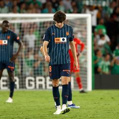 Aprobados y suspensos del Valencia: Las bajas matan a los de Baraja