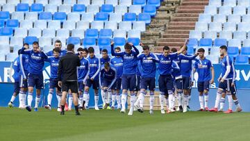 El Real Zaragoza, en un entrenamiento.