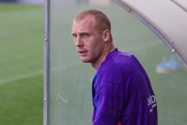 De levantar el triplete con el Barça a trabajar en una tienda de deportes