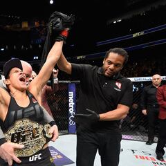 Pesadilla para Rousey: Nunes la noquea en 48 segundos