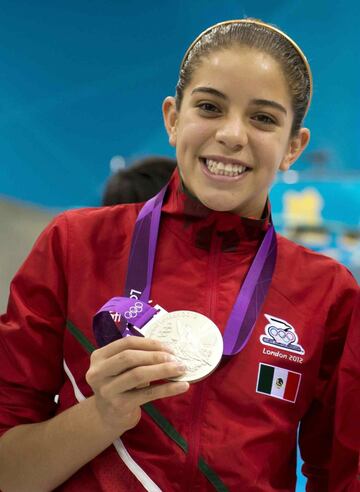 La clavadista mexicana debutó en los Juegos Olímpicos de Londres en el 2012 con 15 años y se llevó la medalla de plata en la modalidad de plataforma de 10 metros sincronizado femenino, en compañía de Paola Espinosa.