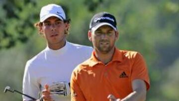 "<b>¡RAFA, NO HA SIDO FUERA DE LÍMITES!"</b> Sergio García eligió al número uno mundial de tenis, Rafa Nadal, como pareja en el ProAm de ayer, previo al Castellón Masters. El manacorense tuvo muchas más dudas con la madera que con la raqueta. "¿Ha sido fuera de límites?", fue la pregunta que más hizo. Su caddie, Víctor García, padre de Sergio, le decía: "No te obsesiones". "No, es que me conozco", añadía Rafa.