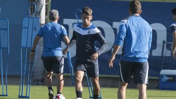 Hernán Pérez durante un entrenamiento del Espanyol.