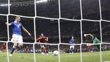 Eurocopa 2012. Final. España-Italia. La Selección ganó 4-0 a la 'Azzurra'. Juan Mata cerró el marcador con el cuarto gol, 4-0.