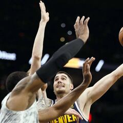 Los Spurs tumban a los Nuggets en el mejor día de Juancho (27+13)