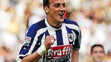 <B>EL DON DE LA REAL</B>. Kovacevic manda en el área.