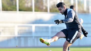 Falcao Garc&iacute;a enfrenta a Bernardo Espinosa en octavos de final de la Copa el Rey.