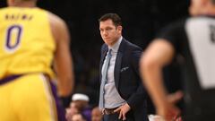 Luke Walton, entrenador de Los Angeles Lakers, durante el partido contra Los Angeles Clippers.