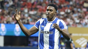 Atlanta (United States), 19/06/2025.- Samu Aghehowa of Porto celebrates after scoring the opening goal during the FIFA Club World Cup 2025 match between Inter Miami and Porto in Atlanta, Georgia, USA, 19 June 2025. (Mundial de Fútbol) EFE/EPA/ERIK S. LESSER