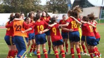 Las Sub-16 celebran este lunes su victoria ante Holanda y en el Torneo Desarrollo de la UEFA