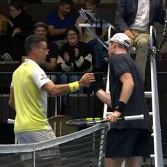 Bautista asoma la cabeza pese a caer ante Van de Zandschulp