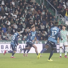 El Cádiz gana fuera de casa 70 días después