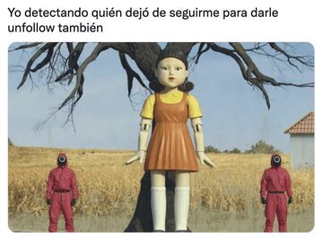 Este meme fue creado para explicar cómo te das cuenta que alguien te dejó de seguir en redes sociales.