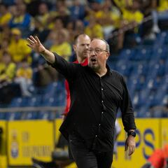 Benítez está contra las cuerdas