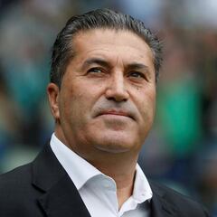 “Osimhen puede jugar en Madrid, Bayern, United, City....”