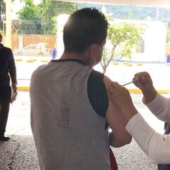 Vacunación a adultos 30 a 39 años y 18 a 29 años: cuándo comienza la segunda ronda y en dónde