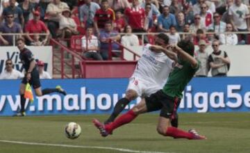 Bacca llega a 17 goles en la Liga BBVA