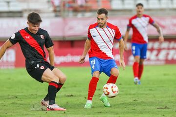 Juan Hern¨¢ndez en su debut como jugador del Algeciras.