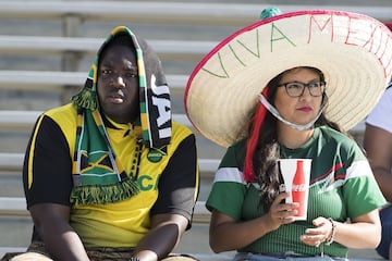 El color de la semifinal entre México y Jamaica en el Rose Bowl