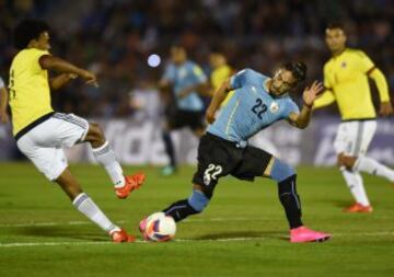 Uruguay golea a Colombia 3-0 en el Centenario