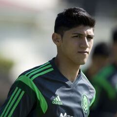 Alan Pulido habría sido engañado por Tigres