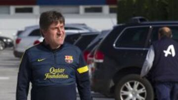 Jordi Roura tras un entrenamiento del Barcelona.