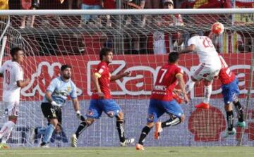 Futbol, Union EspaÃ±ola vs Universidad de Chile. Duodecima fecha campeonato de Apertura 2016/17.
El jugador de Universidad de Chile Jonathan Zacaria, derecha, convierte un gol contra Union EspaÃ±ola durante el partido de primera division en el estadio Santa Laura de Santiago, Chile.
19/11/2016
Martin Thomas/Photosport*************

Football, Union EspaÃ±ola vs Universidad de Chile. Twelve date, Aperture Championship 2016/17.
Universidad de Chile's player Jonathan Zacaria, right, scores against Union EspaÃ±ola during the first division football match held at the Santa Laura stadium in Santiago, Chile.
19/11/2016
Martin Thomas/Photosport