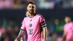 FORT LAUDERDALE, FLORIDA - APRIL 06: Lionel Messi #10 of Inter Miami looks on during the second half of a game against the Colorado Rapids at DRV PNK Stadium on April 06, 2024 in Fort Lauderdale, Florida.   Megan Briggs/Getty Images/AFP (Photo by Megan Briggs / GETTY IMAGES NORTH AMERICA / Getty Images via AFP)