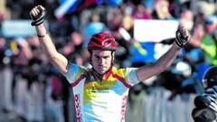 El pasaporte biológico caza a tres españoles