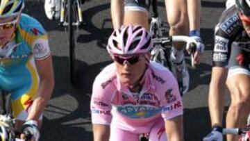 Sastre recupera todo el tiempo perdido y Arroyo se pone segundo